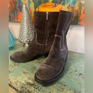 Aquatalia Suede boots